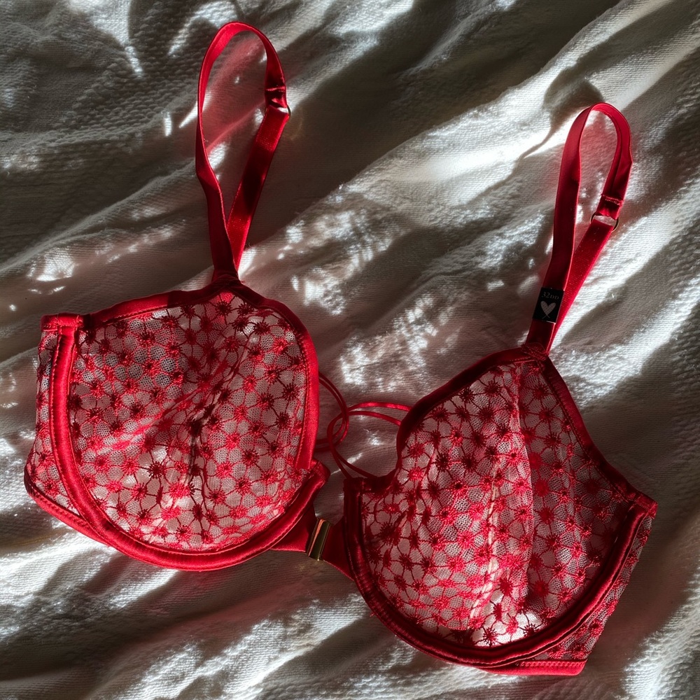 VS Starburst Front Closure